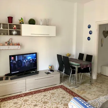 Il Quintopiano Apartment *